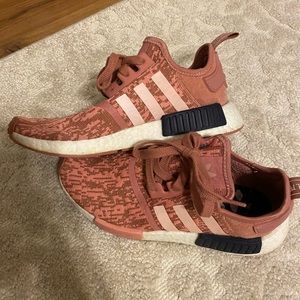 Adidas NMD R1 Sneakers